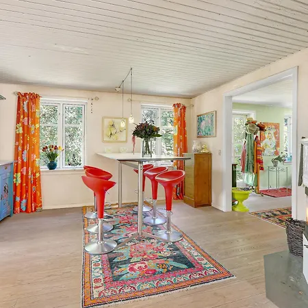 Katja B&n Roskilde Tutti Frutti Hedehusene