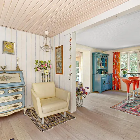 Katja Roskilde Tutti Frutti Country house